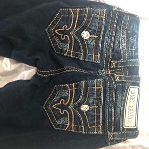 Rock revivals Alivia